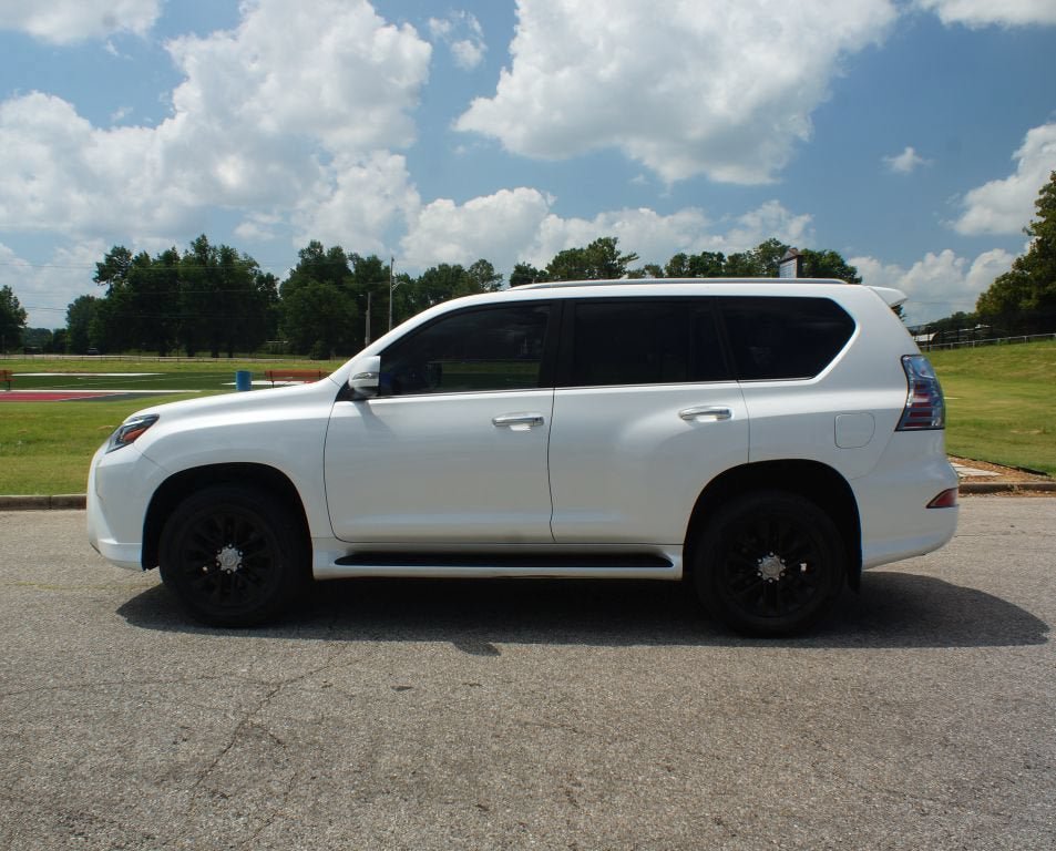Used 2023 Lexus GX 460 Premium w/ Premium Package AWD/4WD image 14