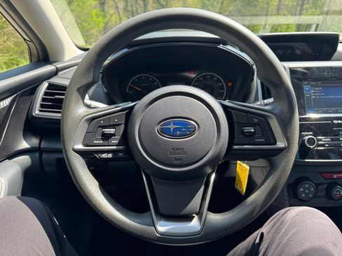 Used 2018 Subaru Crosstrek 2.0i image 17