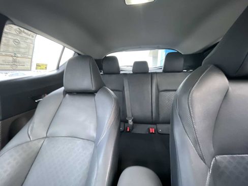 Used 2022 Toyota C-HR Limited image 19