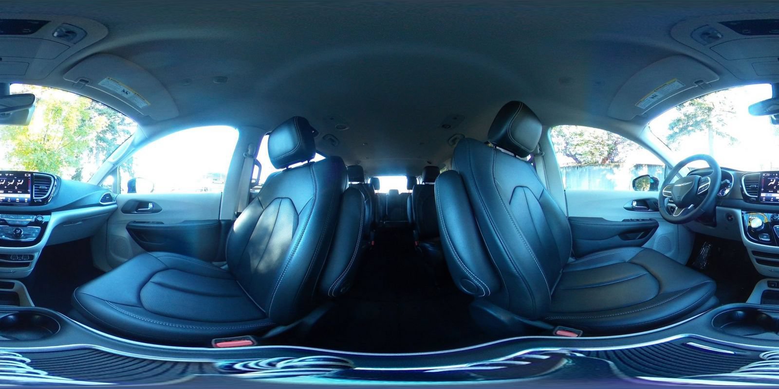Used 2024 Chrysler Pacifica Touring-L FWD image 44