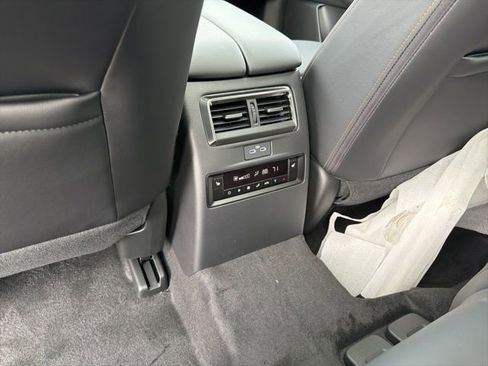 New 2026 MAZDA CX-70 3.3 Turbo S w/ Premium Package AWD/4WD image 9