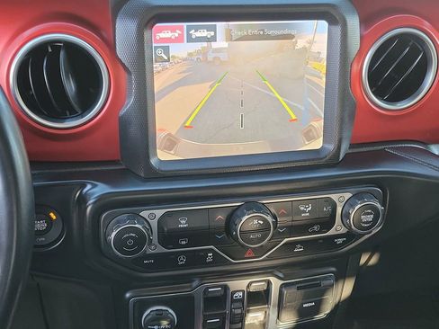 Certified 2022 Jeep Gladiator Rubicon w/ Trailer Tow Package image 9