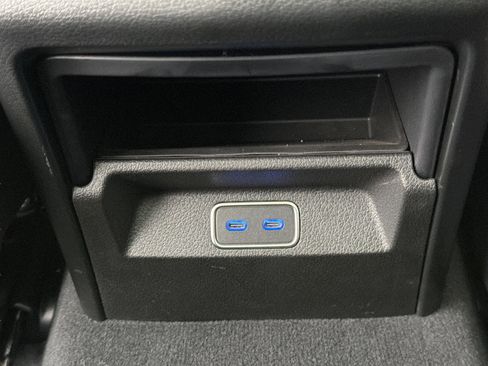 Used 2024 Mercedes-Benz GLE 450e 4MATIC image 40