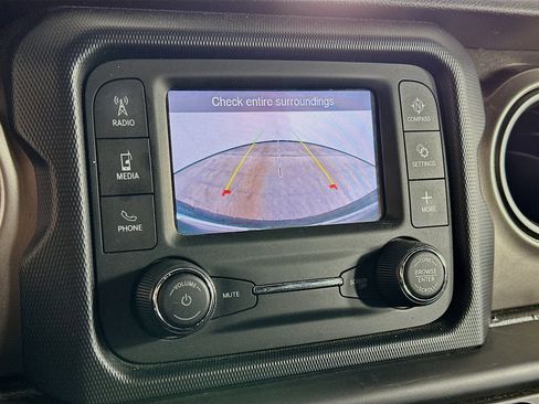 Used 2020 Jeep Wrangler Unlimited Sport image 22