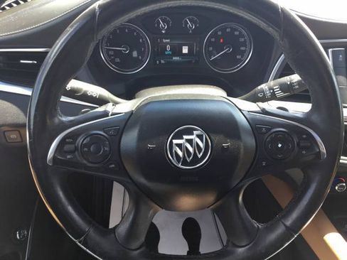 Used 2019 Buick Enclave Essence FWD image 15