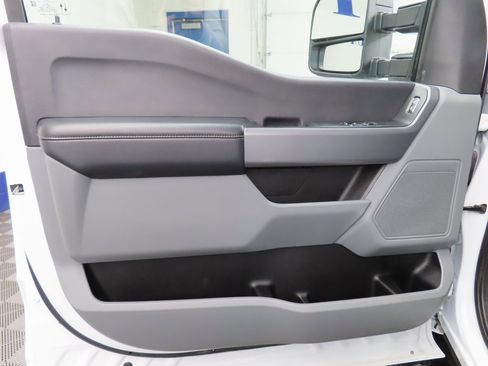 Used 2024 Ford F350 XLT image 57