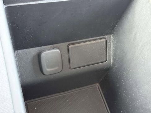 Used 2025 Chevrolet Blazer LT image 28