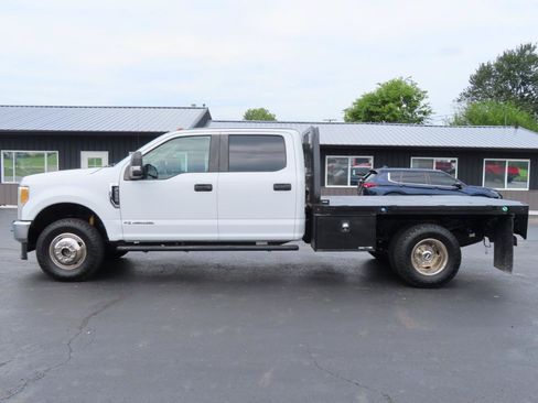 Used 2017 Ford F350 XL w/ Power Equipment Group AWD/4WD image 3