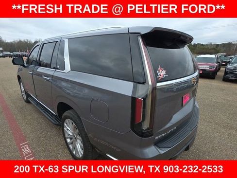 Used 2022 Cadillac Escalade ESV Luxury image 8