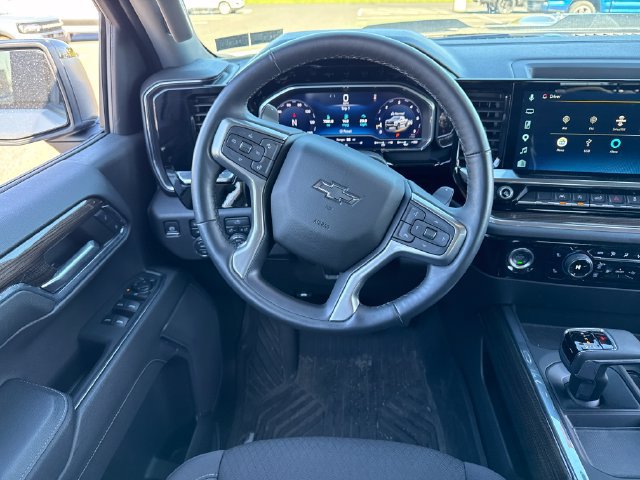 Used 2024 Chevrolet Silverado 1500 LT Trail Boss w/ Protection Package AWD/4WD image 23