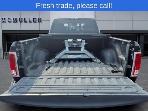 Used 2017 RAM 3500 Laramie AWD/4WD image 10