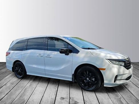 Certified 2024 Honda Odyssey Sport image 7