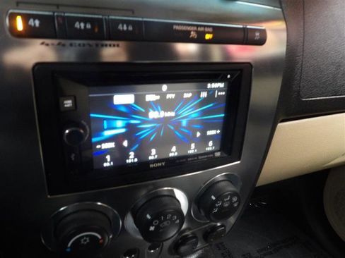 Used 2006 HUMMER H3 w/ Chrome Appearance Package image 27