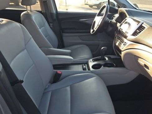 Used 2017 Honda Pilot EX-L image 32