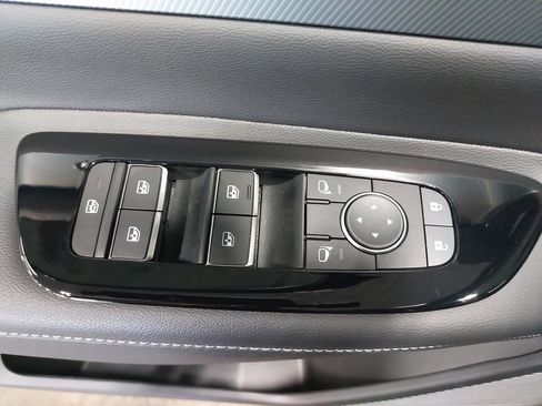 Certified 2025 Nissan Murano SL AWD/4WD image 29