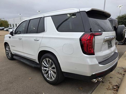 Used 2023 GMC Yukon Denali w/ Advanced Technology Package image 4