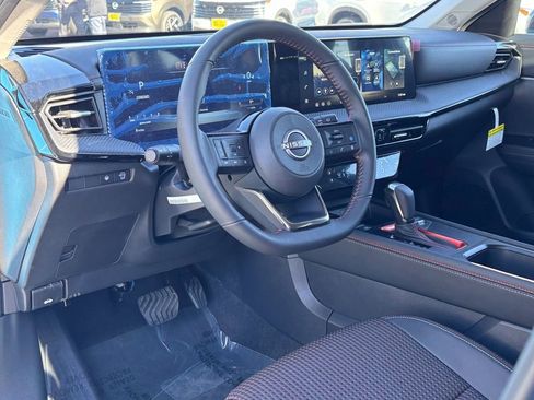 New 2026 Nissan Kicks SR image 13