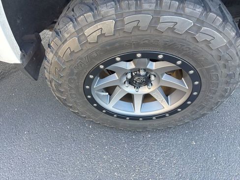 Used 2015 GMC Canyon 2WD Crew Cab image 12