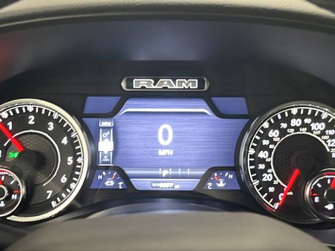 Used 2025 RAM 1500 Big Horn AWD/4WD image 16