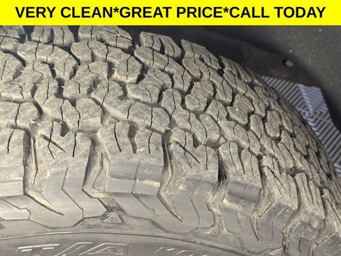 Used 2017 Chevrolet Silverado 1500 LT w/ Redline Edition image 9