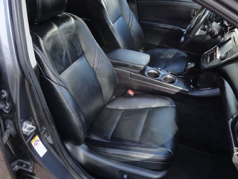 Used 2018 Toyota Avalon XLE image 19