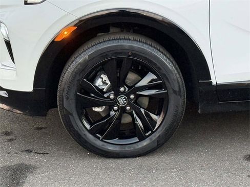 Used 2024 Buick Encore GX Sport Touring image 7