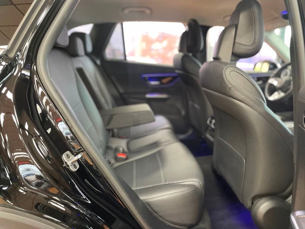 Used 2025 Mercedes-Benz GLC 350e 4MATIC image 22