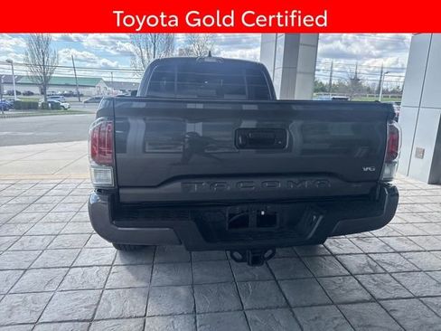 Certified 2022 Toyota Tacoma TRD Sport image 8