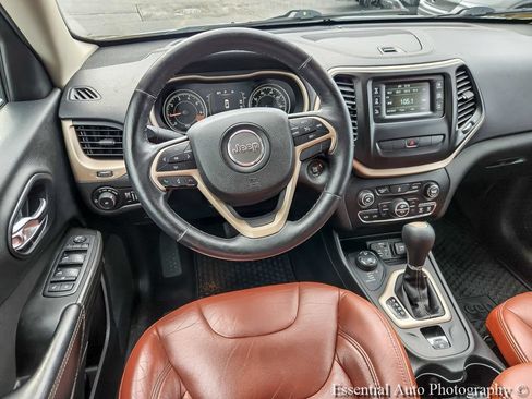 Used 2014 Jeep Cherokee Latitude w/ Comfort/Convenience Group AWD/4WD image 11