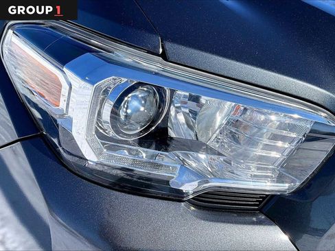 Used 2021 Toyota Tacoma TRD Sport image 27