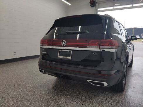 New 2026 Volkswagen Atlas SE image 4