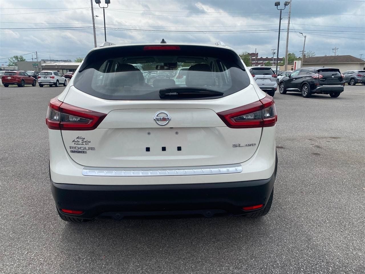 Used 2020 Nissan Rogue Sport SL AWD/4WD image 6