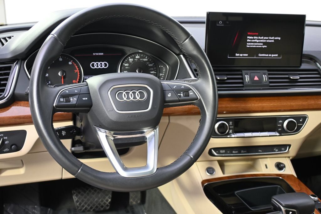 Used 2023 Audi Q5 2.0T Premium w/ Convenience Package AWD/4WD image 12