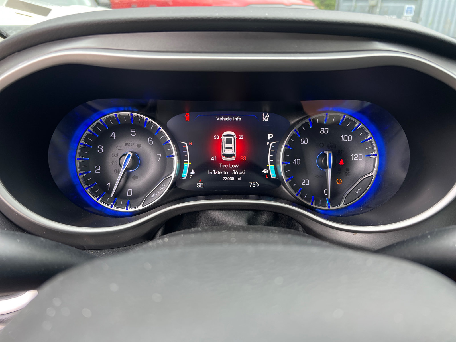 Used 2024 Chrysler Pacifica Touring-L FWD image 33