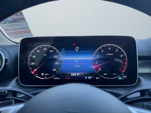 Used 2024 Mercedes-Benz C 300 Sedan image 12