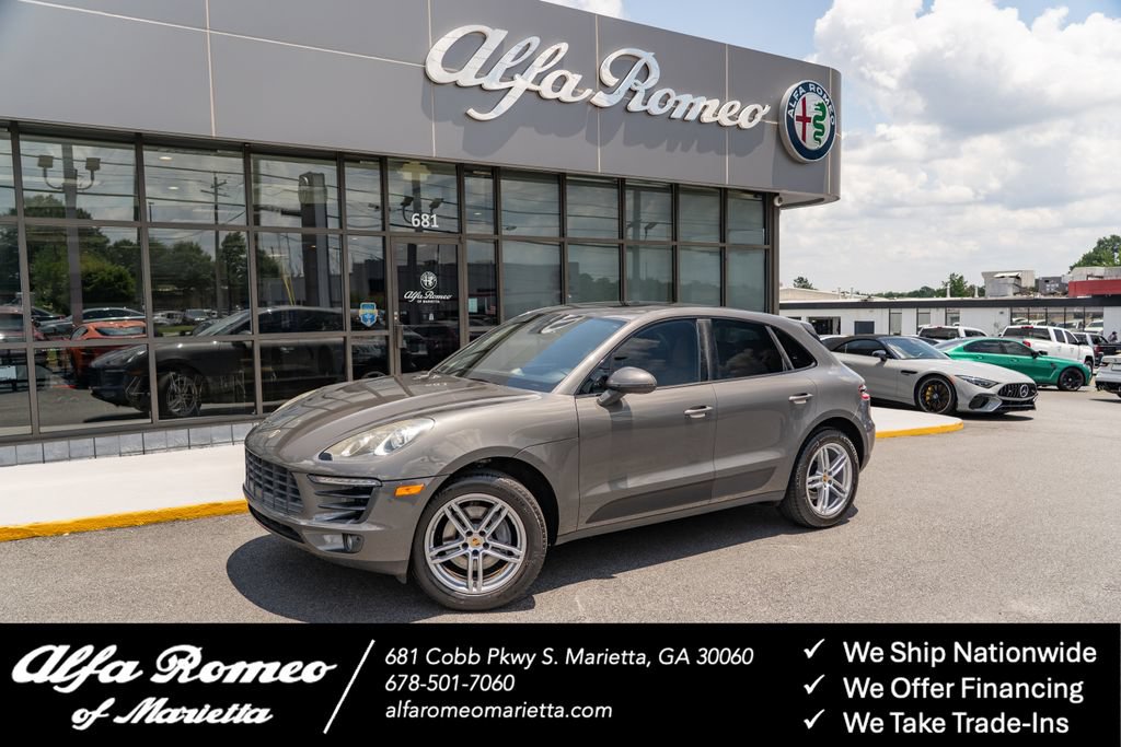 Used 2018 Porsche Macan AWD/4WD image 1
