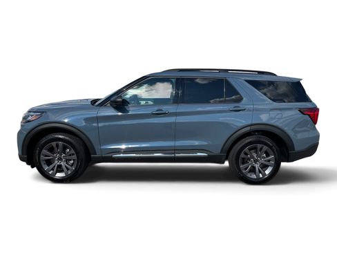 Used 2025 Ford Explorer Active w/ Active Comfort Package AWD/4WD image 8