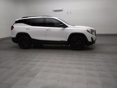 Used 2021 GMC Terrain SLE w/ Elevation Edition FWD image 11