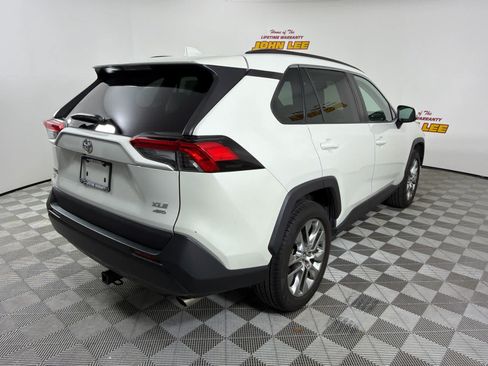 Used 2021 Toyota RAV4 XLE Premium AWD/4WD image 6