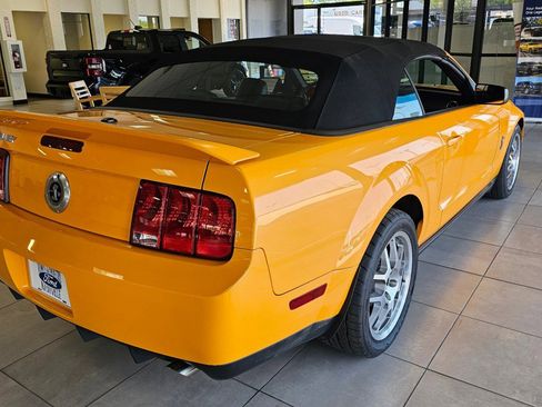Used 2007 Ford Mustang Shelby GT500 RWD image 6