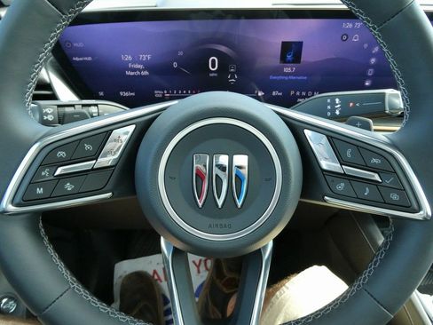 Certified 2024 Buick Envision Avenir AWD/4WD image 31