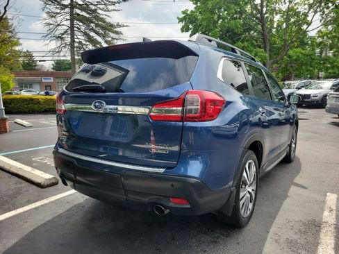Used 2022 Subaru Ascent Touring AWD/4WD image 3