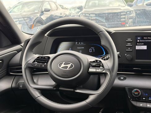 New 2026 Hyundai Elantra SEL Sport Premium FWD image 23