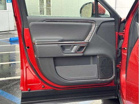 Used 2022 Rivian R1T Adventure image 10