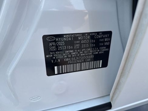 Used 2025 Hyundai Sonata SEL FWD image 32