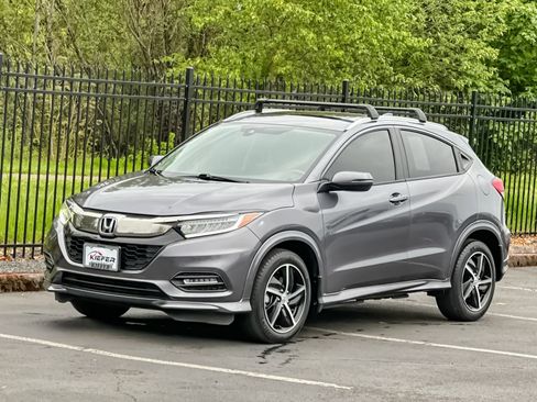 Used 2021 Honda HR-V Touring image 8
