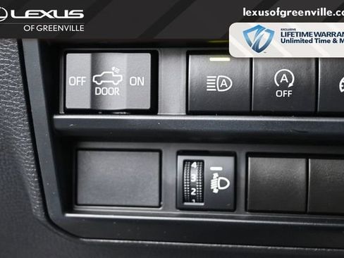 Used 2023 Toyota Tundra SR5 w/ SR5 Convenience Package AWD/4WD image 12