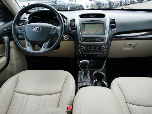 Used 2015 Kia Sorento EX w/ EX V6 Touring Package AWD/4WD image 10