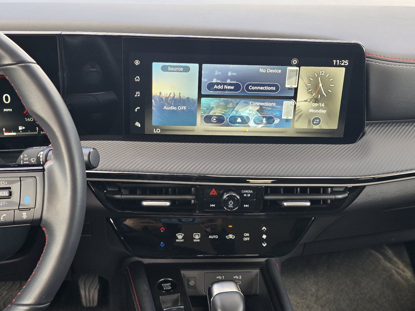 Used 2025 Nissan Kicks SR AWD/4WD image 17