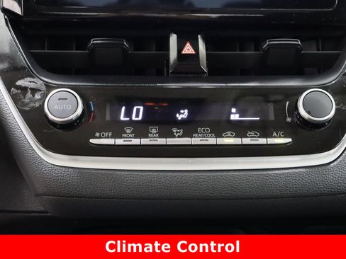 Used 2024 Toyota Corolla LE image 18